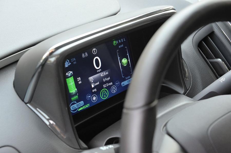  Chevrolet Volt 2013 года  (фото 44 из 82)